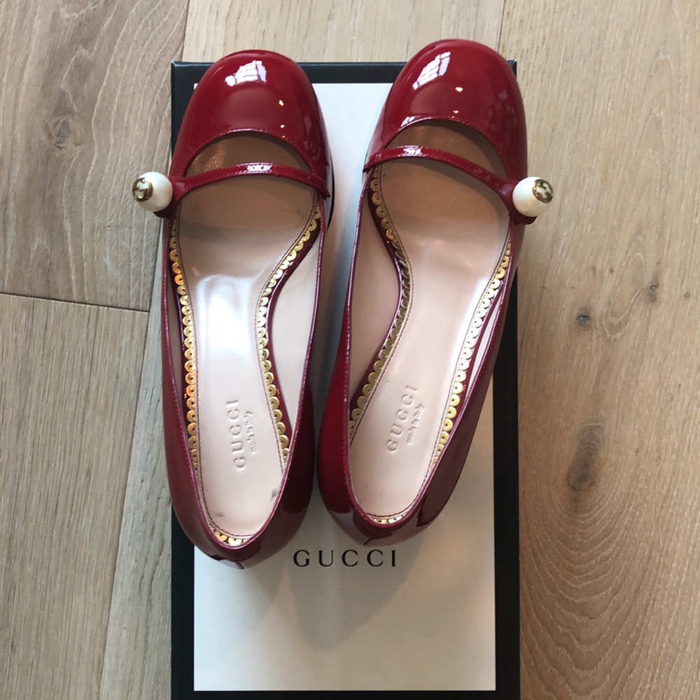 100% authentic Gucci Shoes